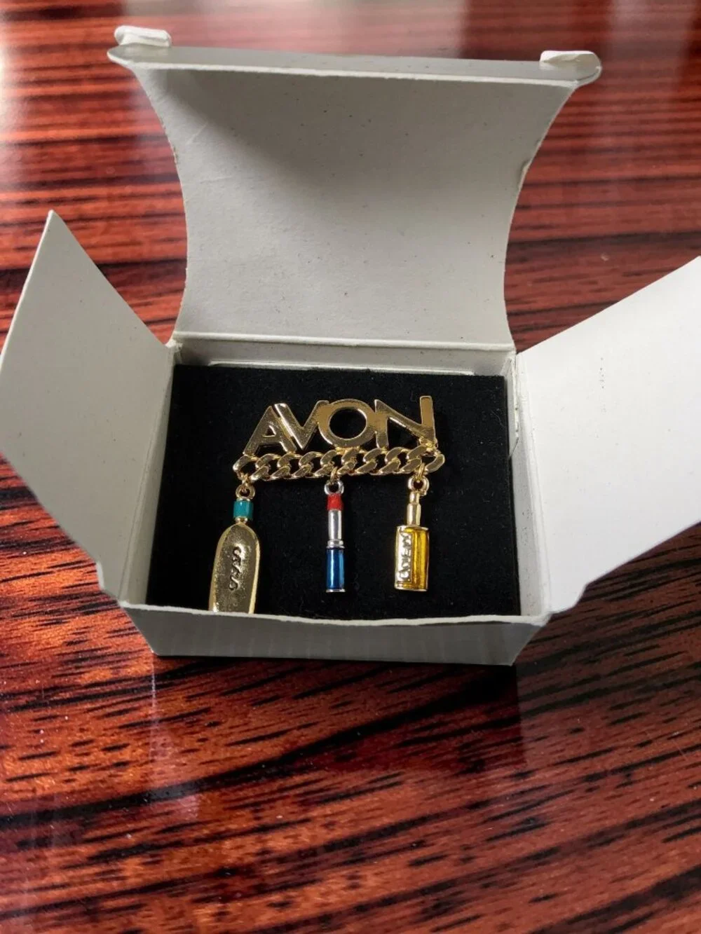 Avon this vintage